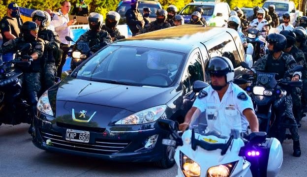 مارادونا به خاک سپرده شد/ عکس|خبر فوری