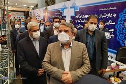 وزیر کشور: رأی گیری در هیچ شعبه ای متوقف نشده و نمی شود/ صندوق سیار برای بیماران کرونایی