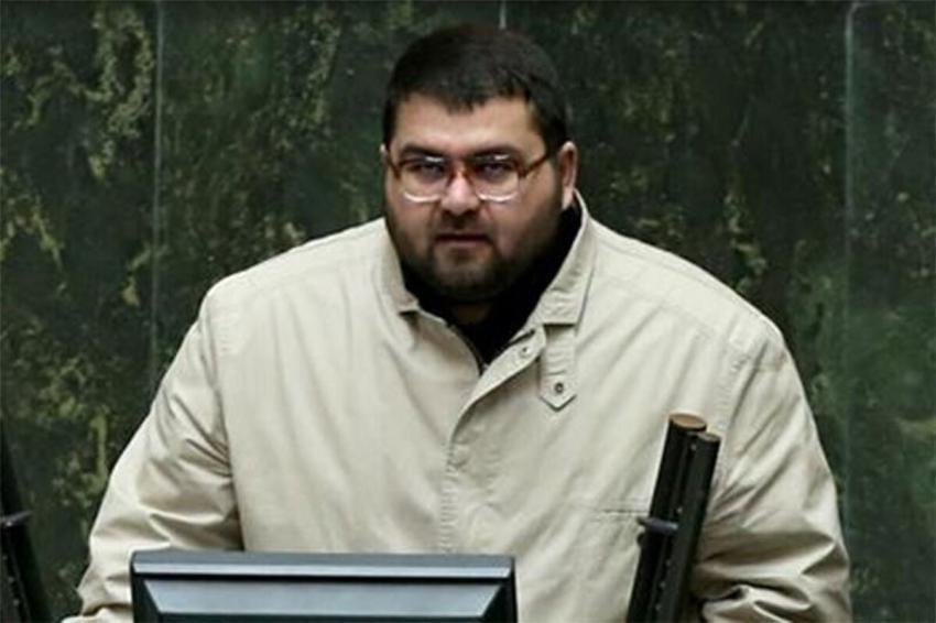 مخالفت نماینده ارومیه با طرح “ممنوع الخروجی دانشجویان هنجارشکن”: ایران زندان نیست