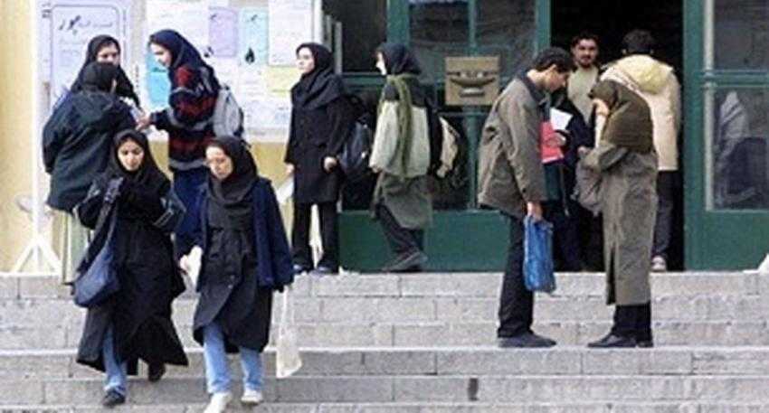 نماینده مجلس : دانشجویان و دانش آموزان زیر تیغ قانون حجاب و عفاف / این پیشنهادات را کدام نمایندگان داده اند؟