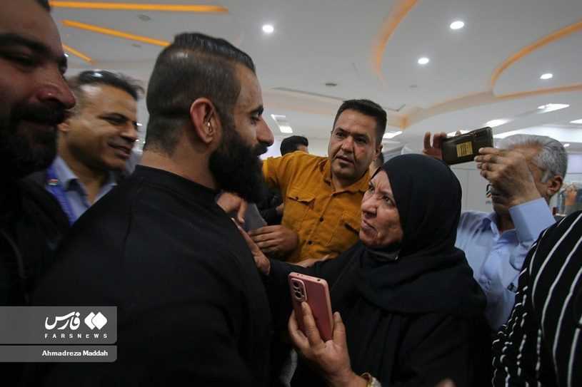 استقبال شیرازی‌ها از هادی چوپان