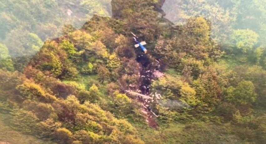 اولین عکس از لاشه متلاشی شده بالگرد رئیس جمهور