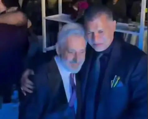 دیدار صمیمی علی دایی و ابی در لس‌آنجلس (+عکس)