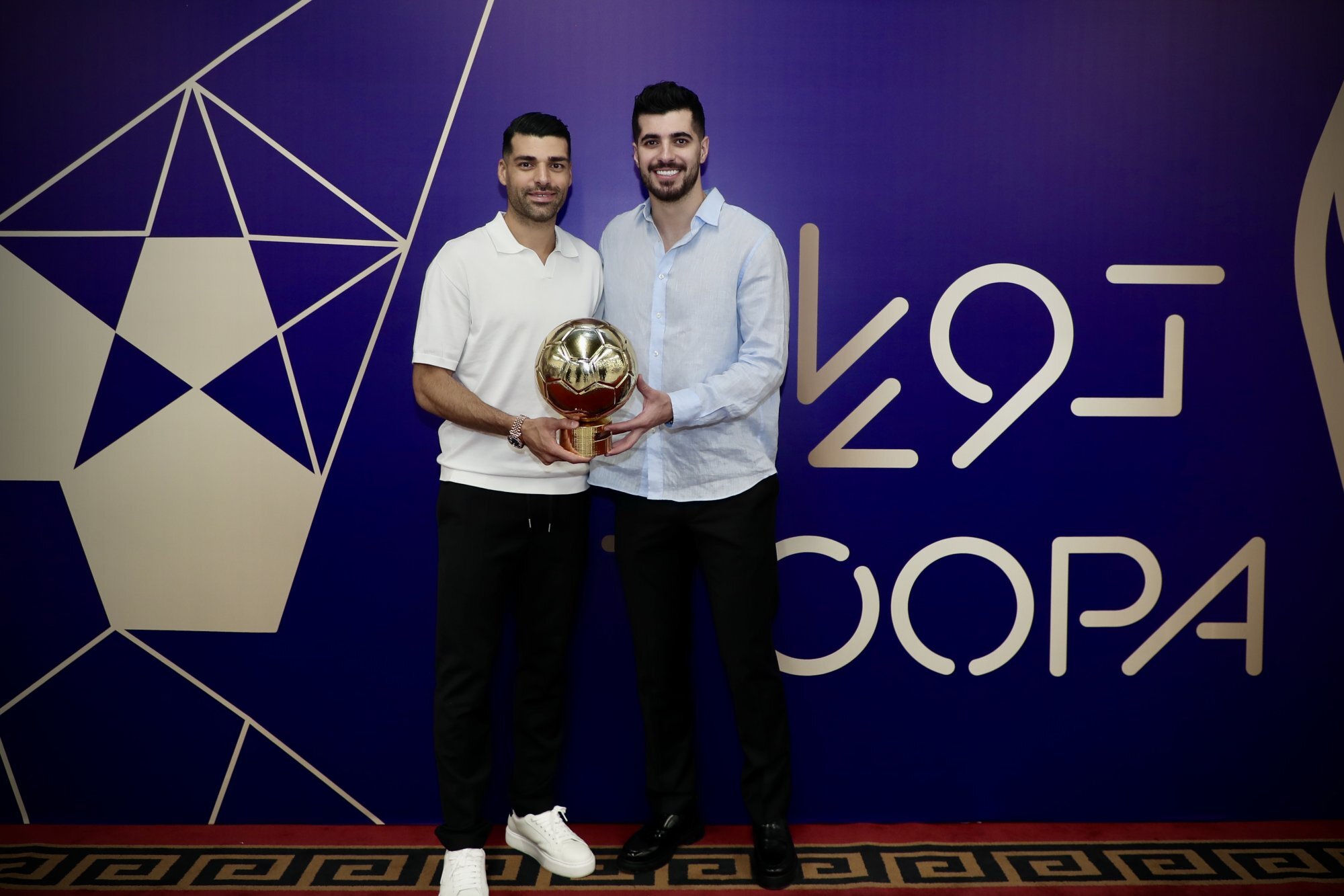 سیر وقایع یک مراسم و حواشی عجیب آن (عکس)