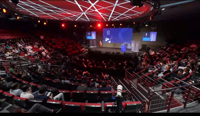 سیر وقایع یک مراسم و حواشی عجیب آن (عکس)