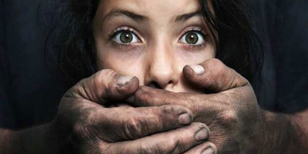 ترس از دست رفتن آبروی خانوادگی ؛ «به بابات نگو می‌کُشدت»