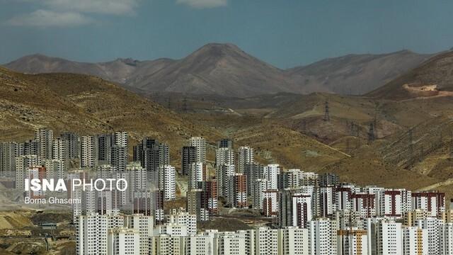 احتمال ساخت مسکن برای خبرنگاران و هنرمندان/ مسکن ملی قابل خرید و فروش نیست