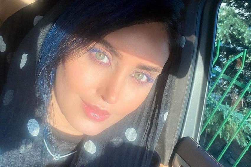 کوهنوردی الناز شاکردوست و عکس های زیبایش