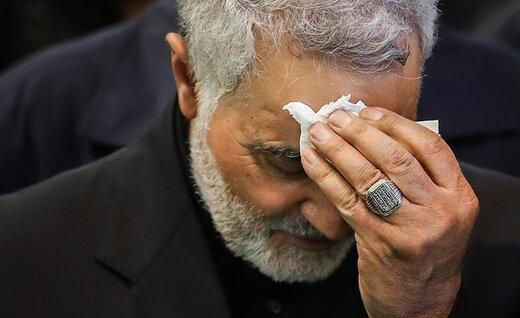 همسر سردار سپهبد سلیمانی: حاج قاسمم، سردارم! بشنو، بسمالله القاصم الجبارین…/چگونه باور کنم رفتنت را؟/برای هر قطره خونت باید هزینه بدهند