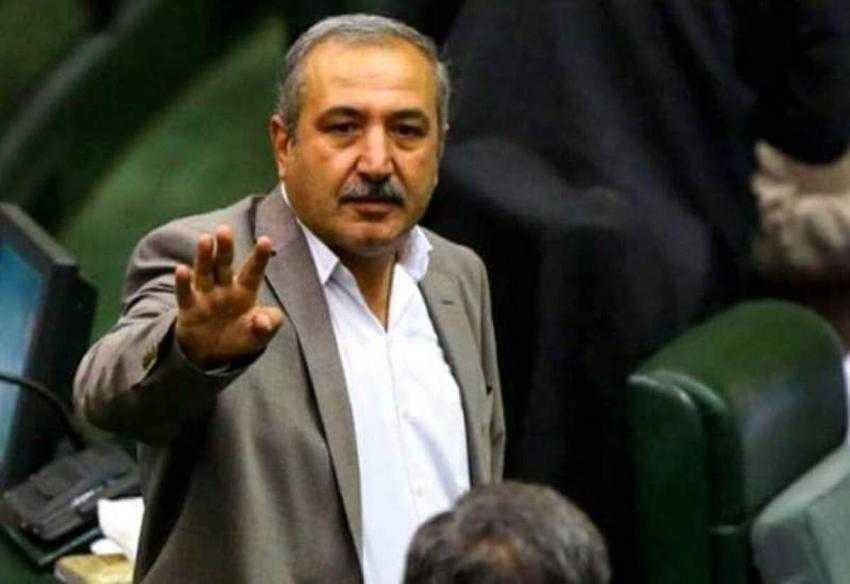نماینده مجلس: در همین یک ماه بسیاری از اقلام ۵۰ درصد گران شدهاند/ مردم برای مرغ ۸۵ هزار تومانی در صف میایستند/ گوشت قرمز از سفره ۹۰ درصد مردم حذف شده