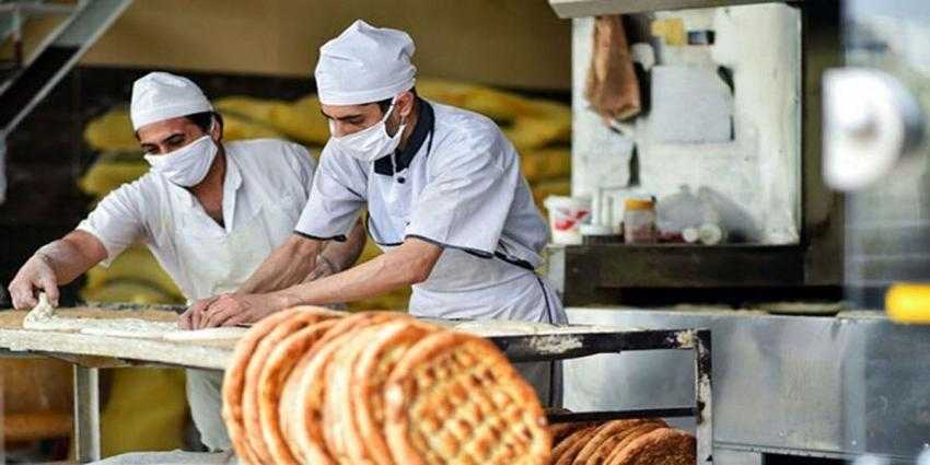 نامه تلخ یک نانوا روی شیشه نانوایی : التماس میکنیم با ما بحث نکنید؛ همه ما گرفتار مشکلاتیم