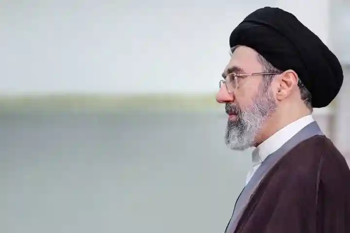 پیام تسلیت رهبری به ناطقنوری